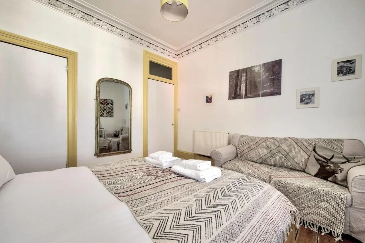 Guestready - Cosy Home 5 Minutes From Waverley! Edinburgh