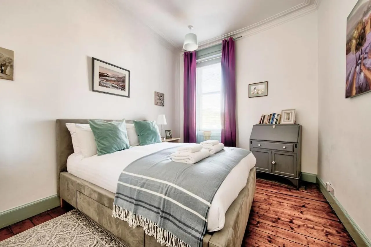 Guestready - Cosy Home 5 Minutes From Waverley! contacts
