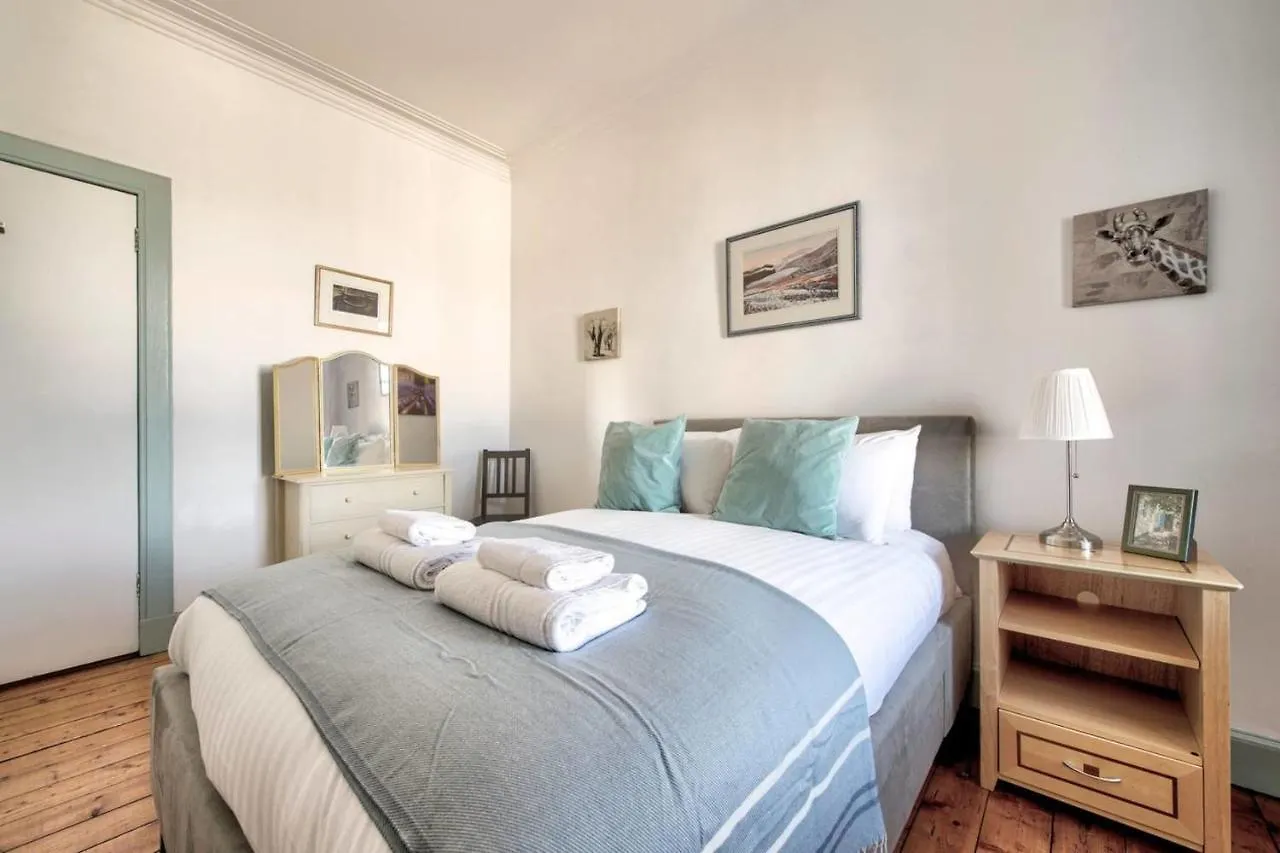 Apartment Guestready - Cosy Home 5 Minutes From Waverley! Edinburgh United Kingdom